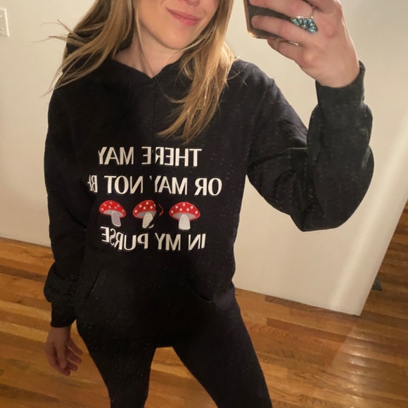 🍄 Private Party black shrooms in my purse hoodie sweatshirt w/ mushroom patches - Picture 3 of 9